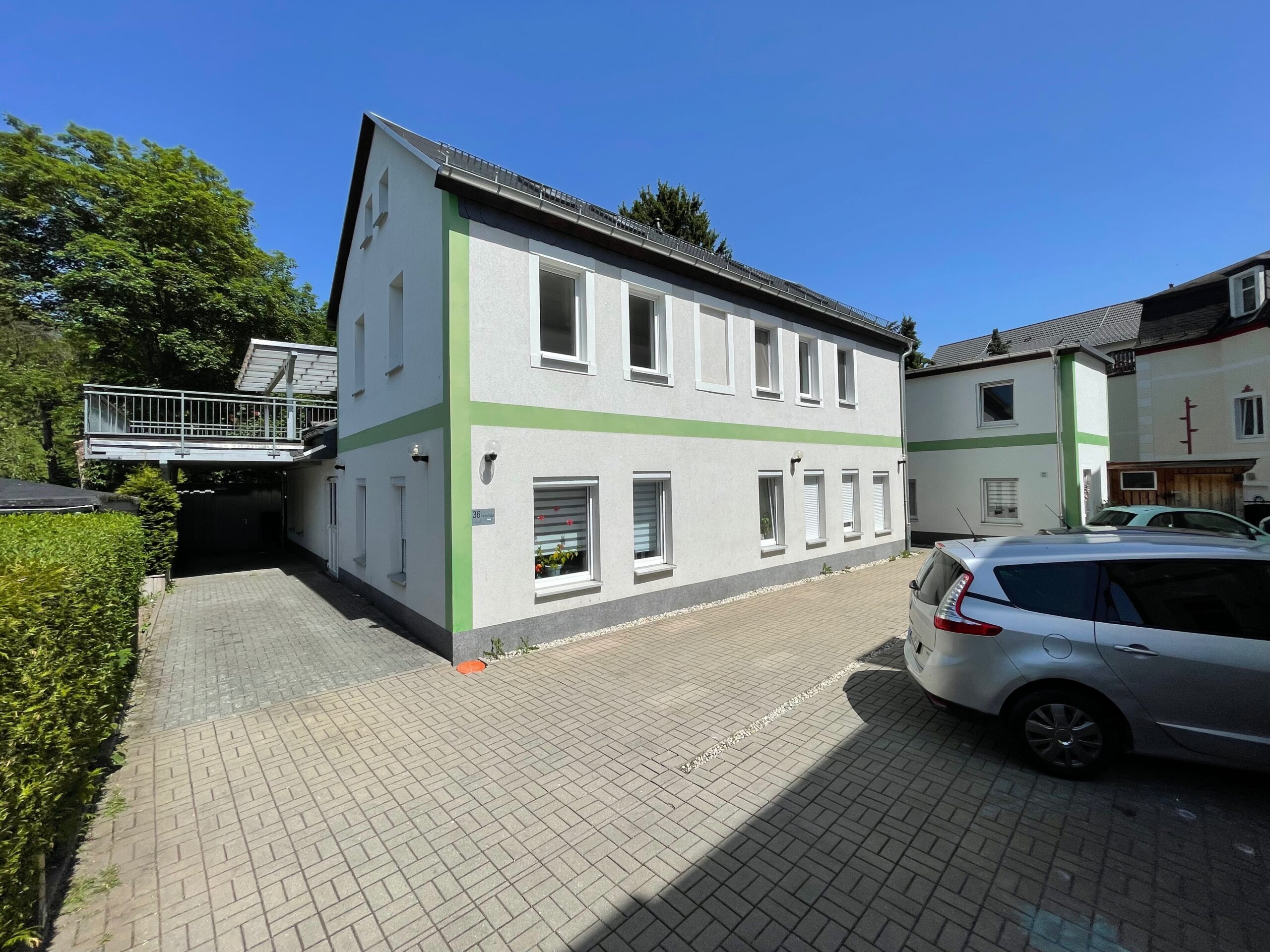 5 Zimmer und 2 Bäder im Hinterhaus auf 2 Etagen